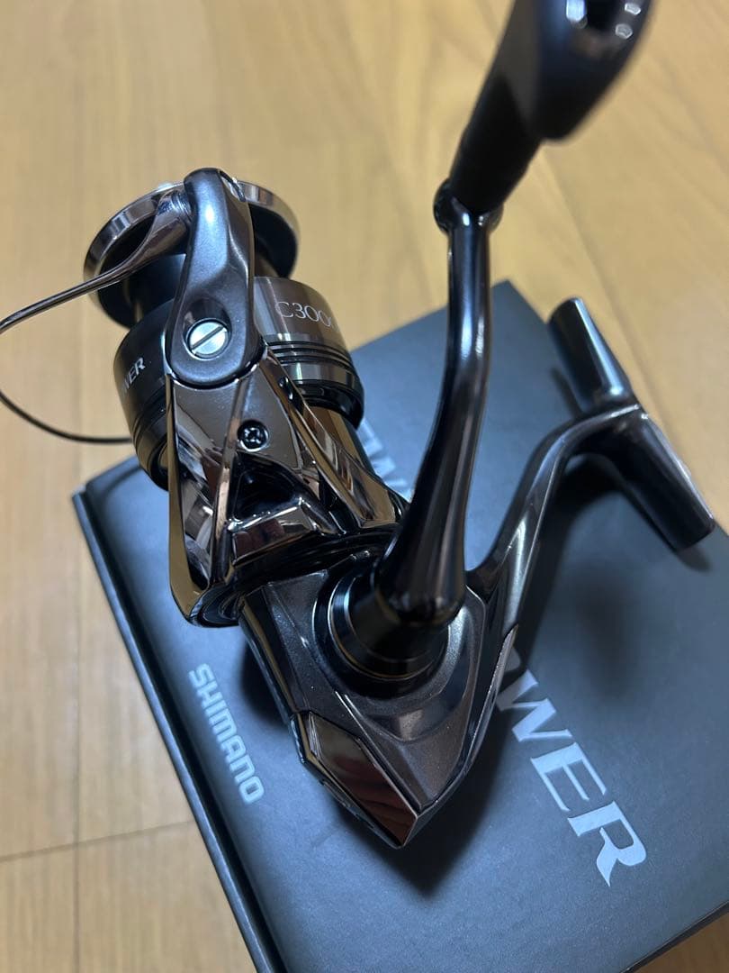 【美品】SHIMANO TWIN POWER C3000 スピニングリール