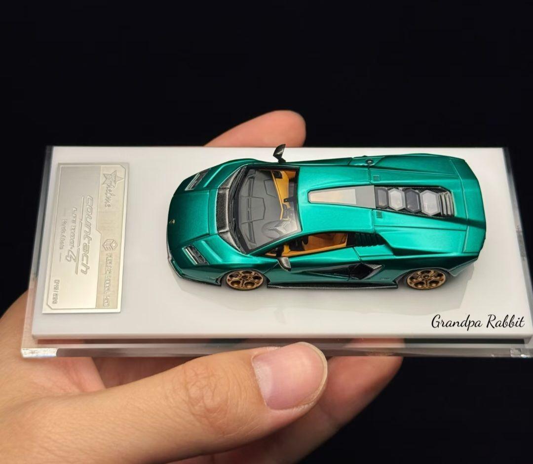 fuelme 1/64 ランボルギーニ カウンタック lpi800-4