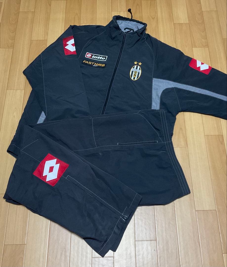 お*れ様 Lotto ユベントスJuventus F.C. ウィンドブレーカー上