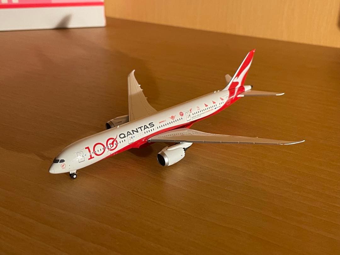 仲*介様 NG models カンタス航空 ボーイング787-9 100周年記念