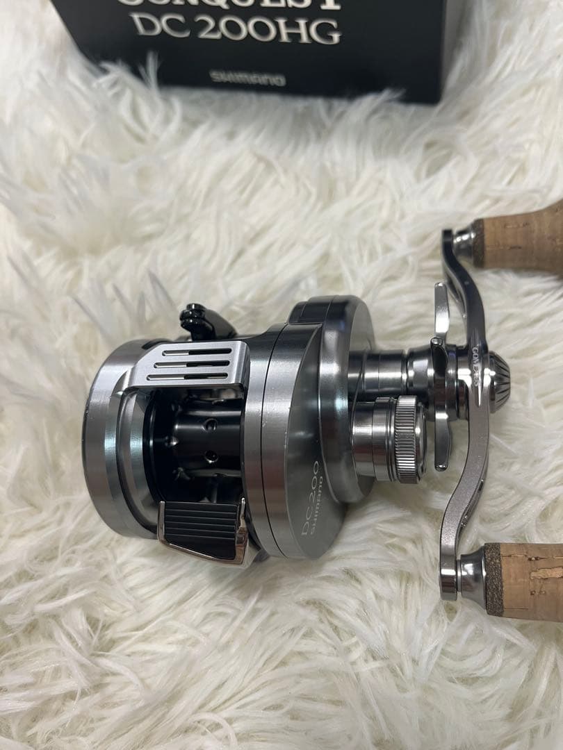 リール SHIMANO CALCUTTA CONQUEST 200