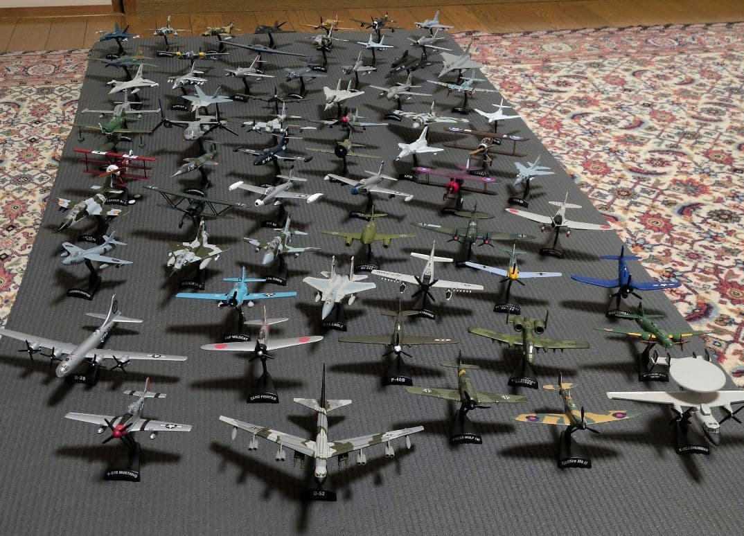 デルプラド　世界の戦闘機　 65個セット