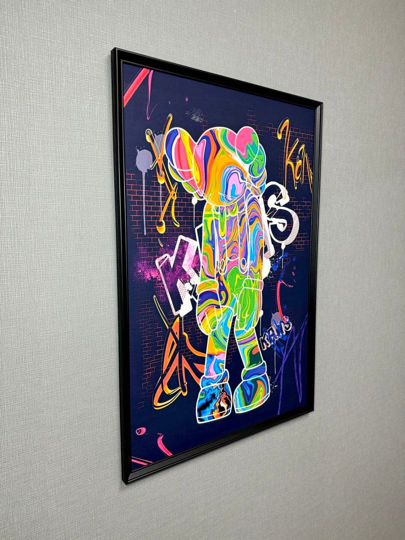 No.215フレーム付きキャンバスアート　アートポスター　KAWS バンクシー