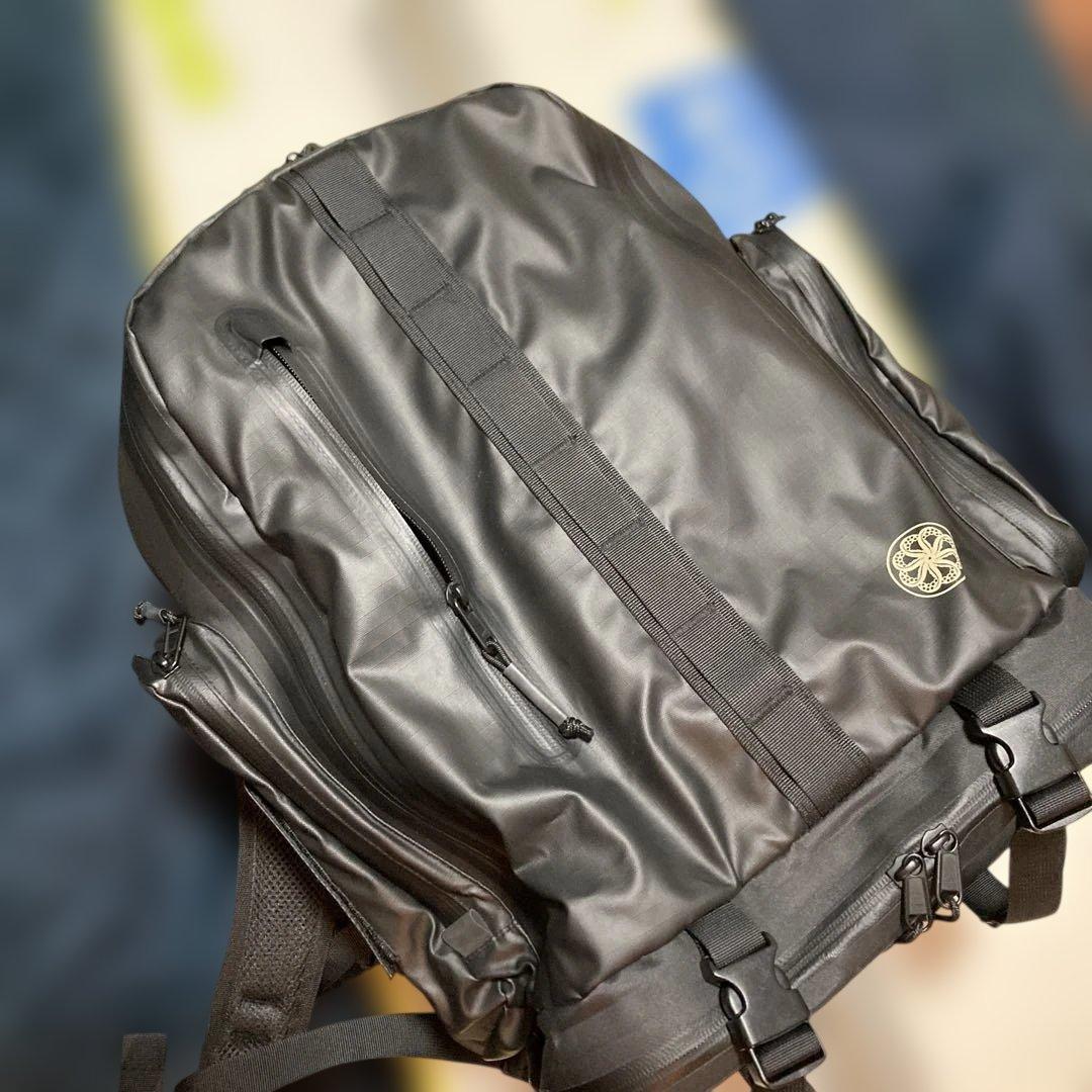OCTOPUS ブラックバックパック 中型（定価35,000円