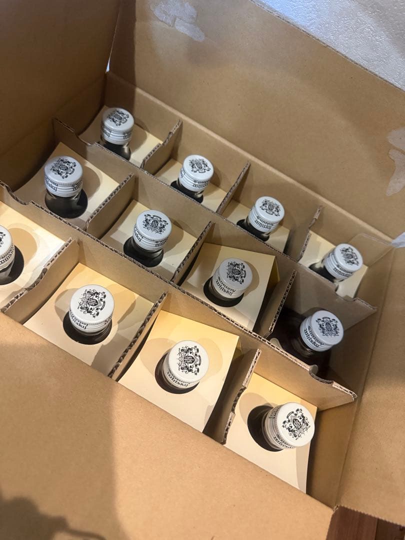 Suntory 限定白角ウイスキー 700ml 12本入