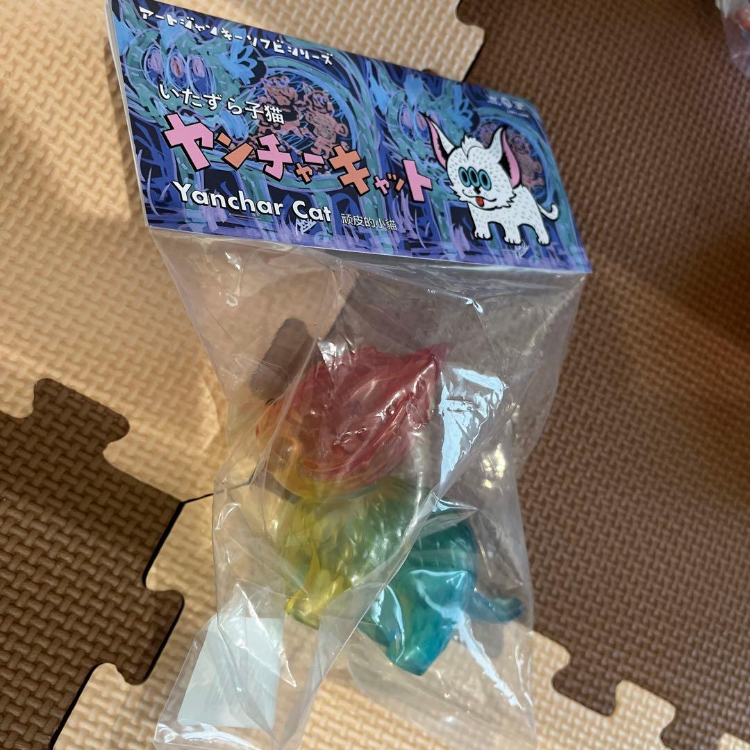 ART JUNKIE ヤンチャーキャット