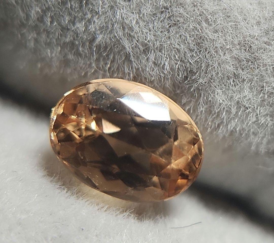 天然インペリアルトパーズ 0.832ct