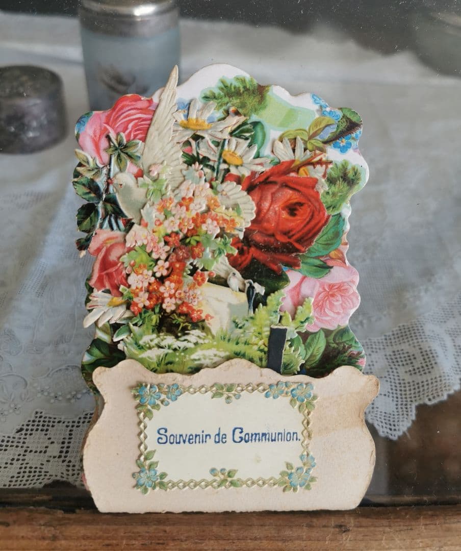 アンティークフランス 立体３層カードカニヴェ 聖体式記念 3D薔薇鳩バード勿忘草