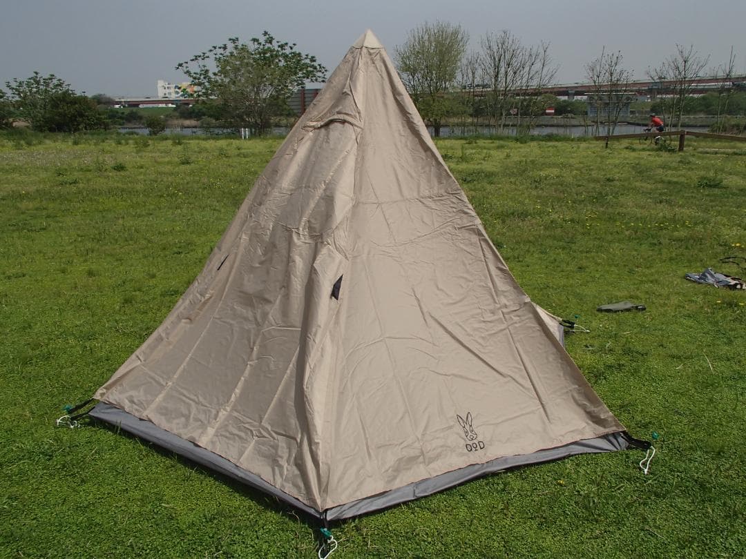 DOD ワンポールテントM 5人用 フタマタノキワミ