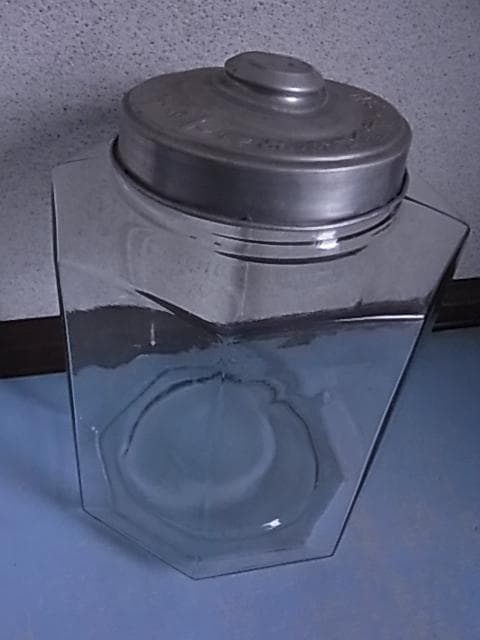 和ガラス　八角ガラス瓶　カルケット　地球瓶　飴瓶　駄菓子屋　菓子瓶　昭和レトロ