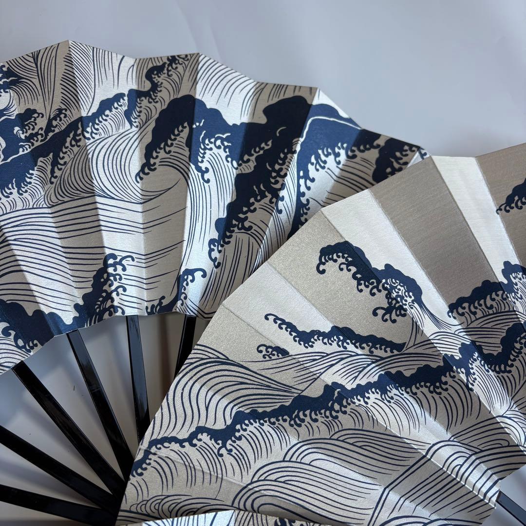 (729)舞扇　7本セット　波柄　パール　白　青