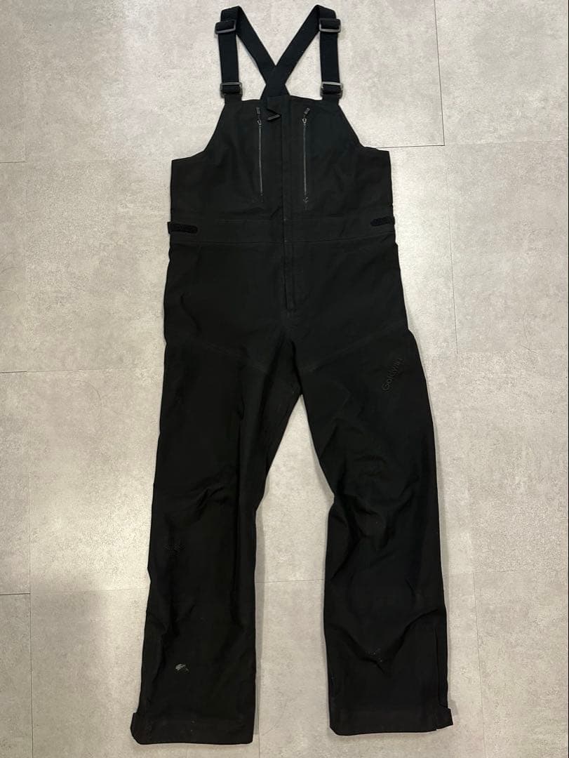 ゴールドウィン　スキーウェア　ビブパンツ Mサイズ