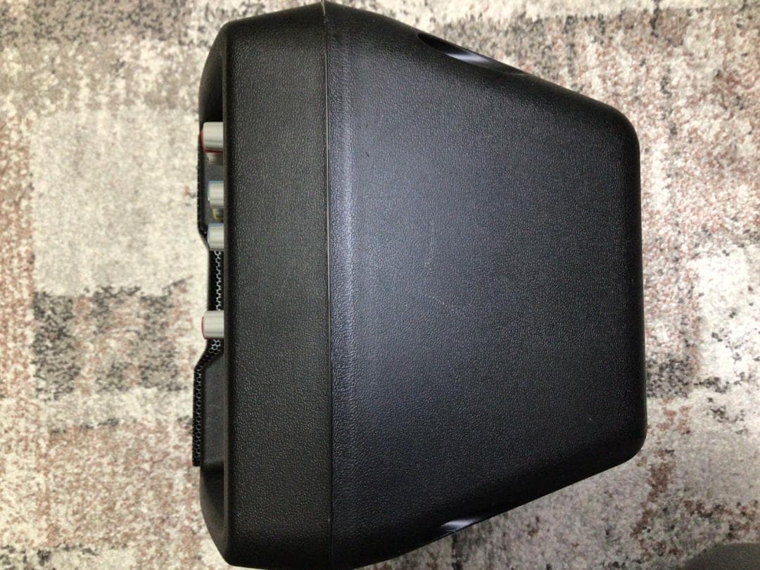 CLASSIC PRO / MoniOne ポータブルPAスピーカー