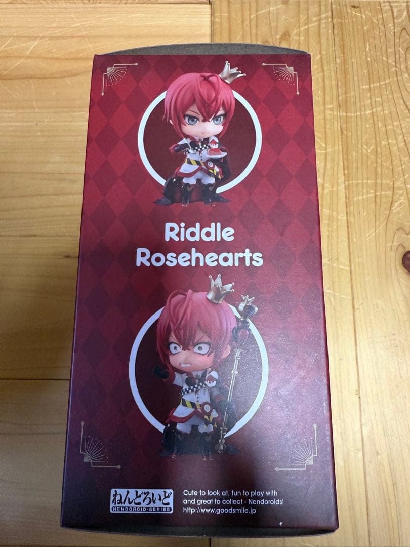 ツイステ リドル・ローズハート ねんどろいど グッスマ限定特典缶バッジ付き