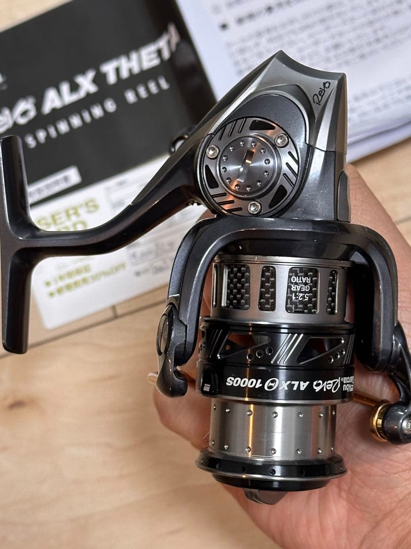 Abu Garcia Revo ALX 1000s THETA スピニングリール