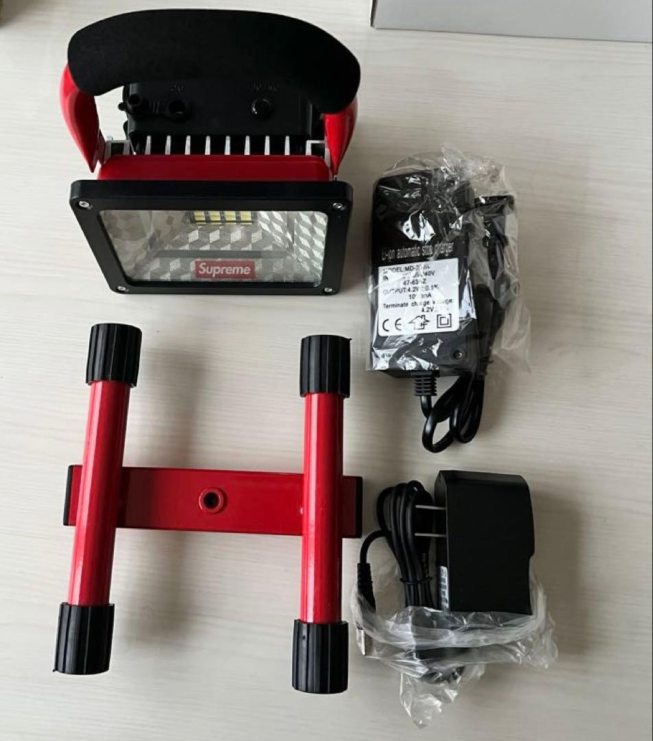 新品未使用品Supreme スタンドライト　CordlessFloodlight