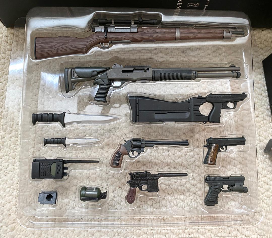 【開封済中古品】バイオハザード4　レオン・S・ケネディ 【ホットトイズ】