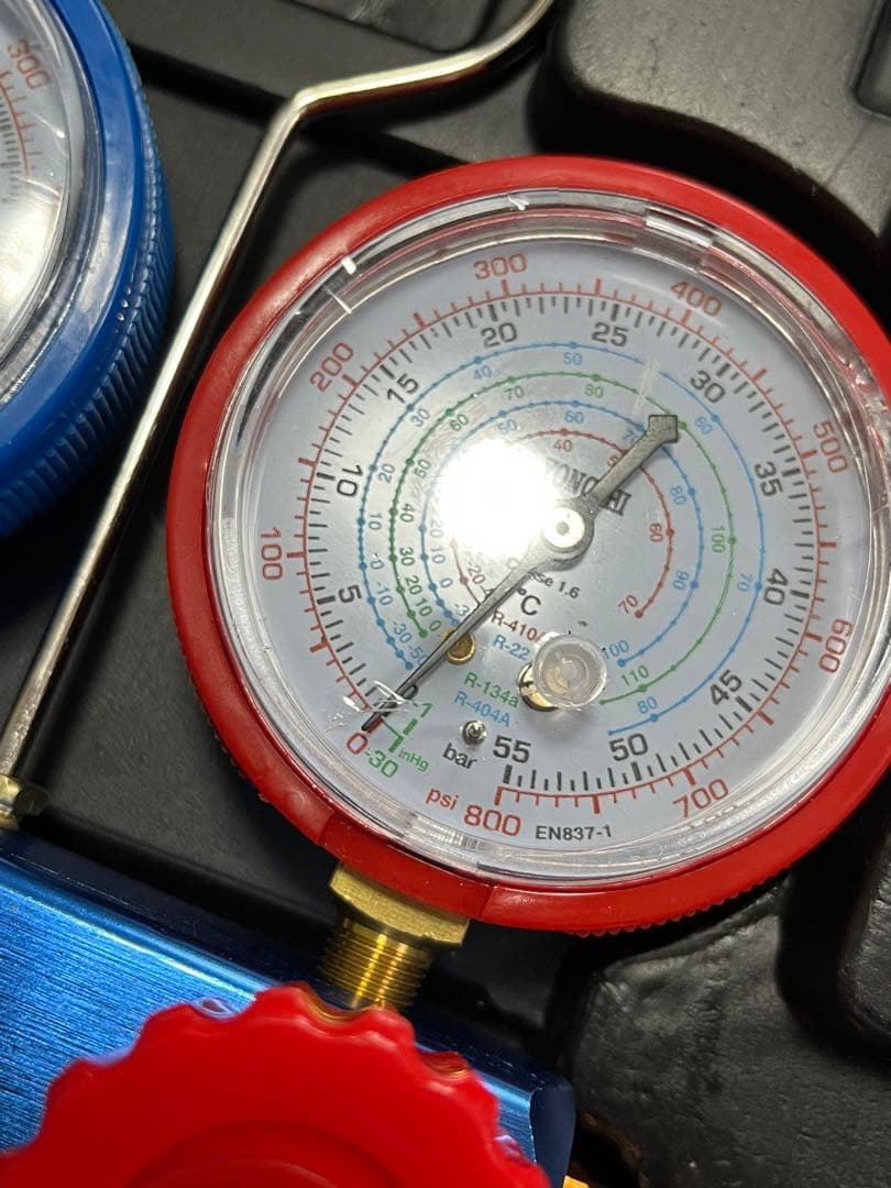 ゲージマニホールド