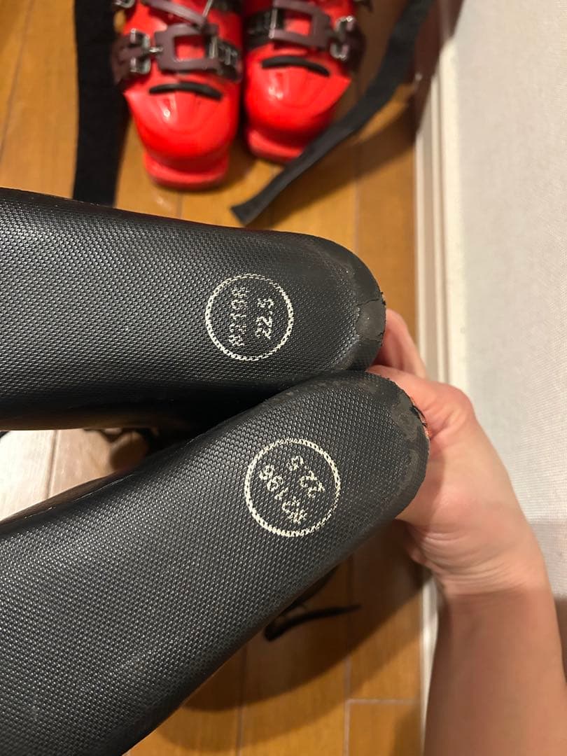 ATOMIC REDSTER スキー用ブーツ レッド