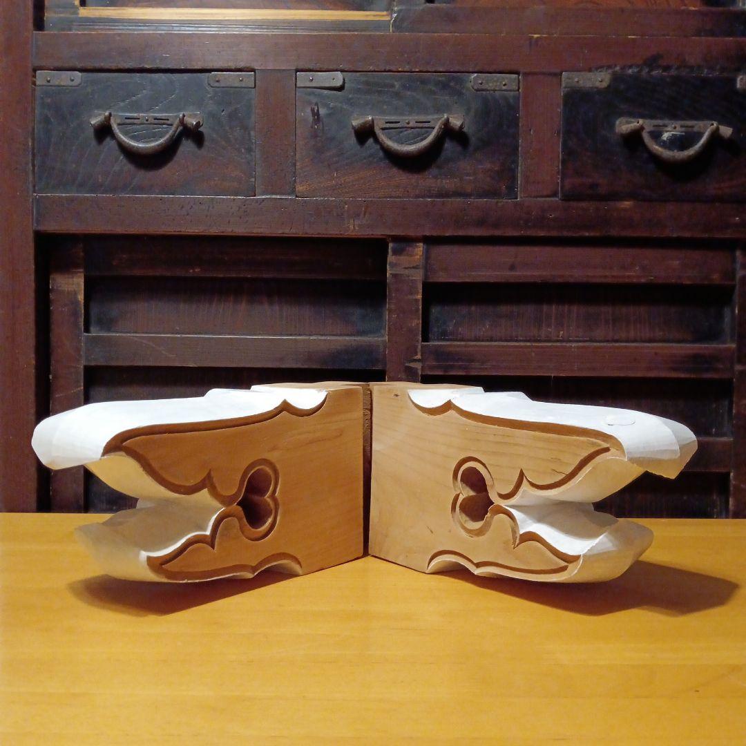 寺院建築の細部、彫刻木材、華麗な金具 オブジェ　アンティーク