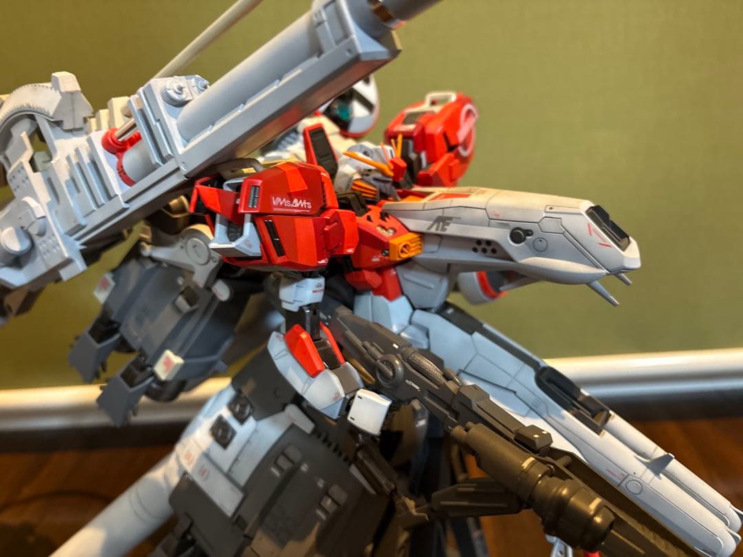 MG PLAN303Eディープストライカー 塗装済み完成品　スプリッター迷彩