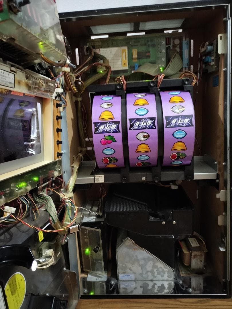 【パチスロ実機】サミー★『初代』北斗の拳【不要機付】４号機・希少台・人気台