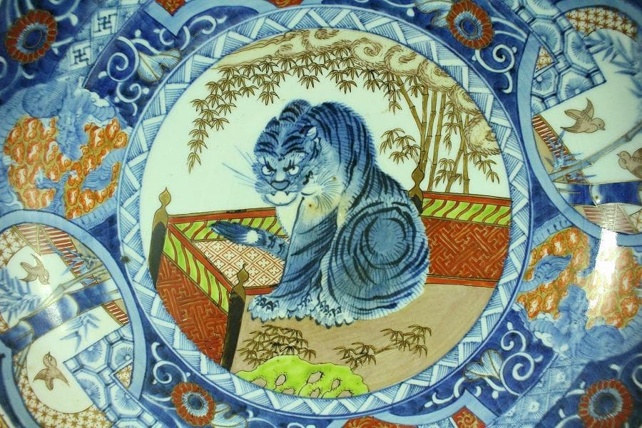 染錦 虎図 大皿 骨董品 φ39cm(K-YC473)