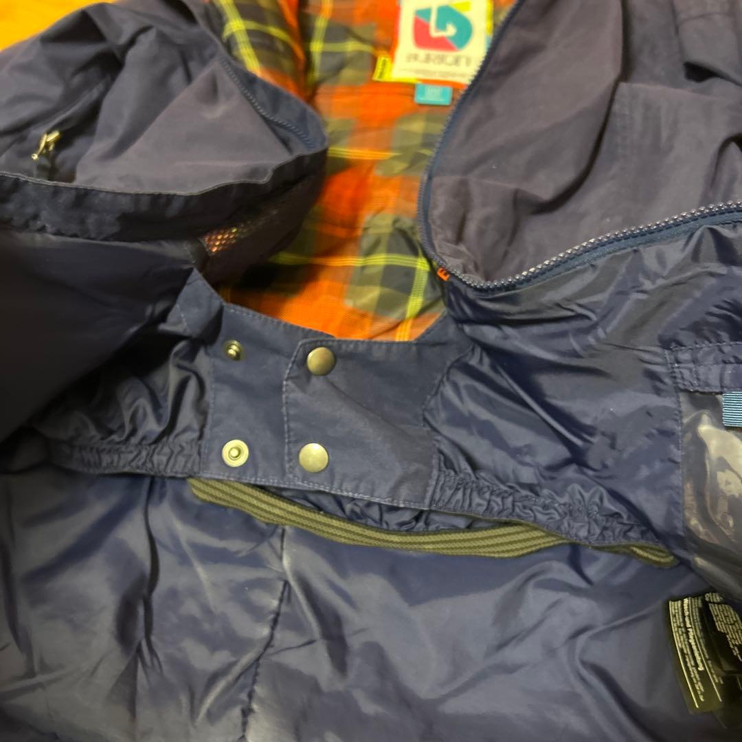 値下げ　バートン　キッズM ファー付きスノーボードウェア 上下セット　140cm