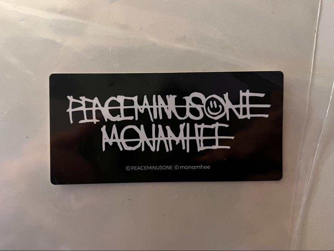 新品未使用G-DRAGON PEACEMINUSONE コラボ商品 キーホルダー