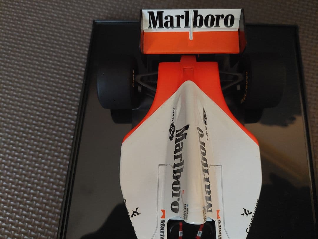 1/18 PMA　マクラーレン　MP4/8　M.ハッキネン　Marlboloロゴ