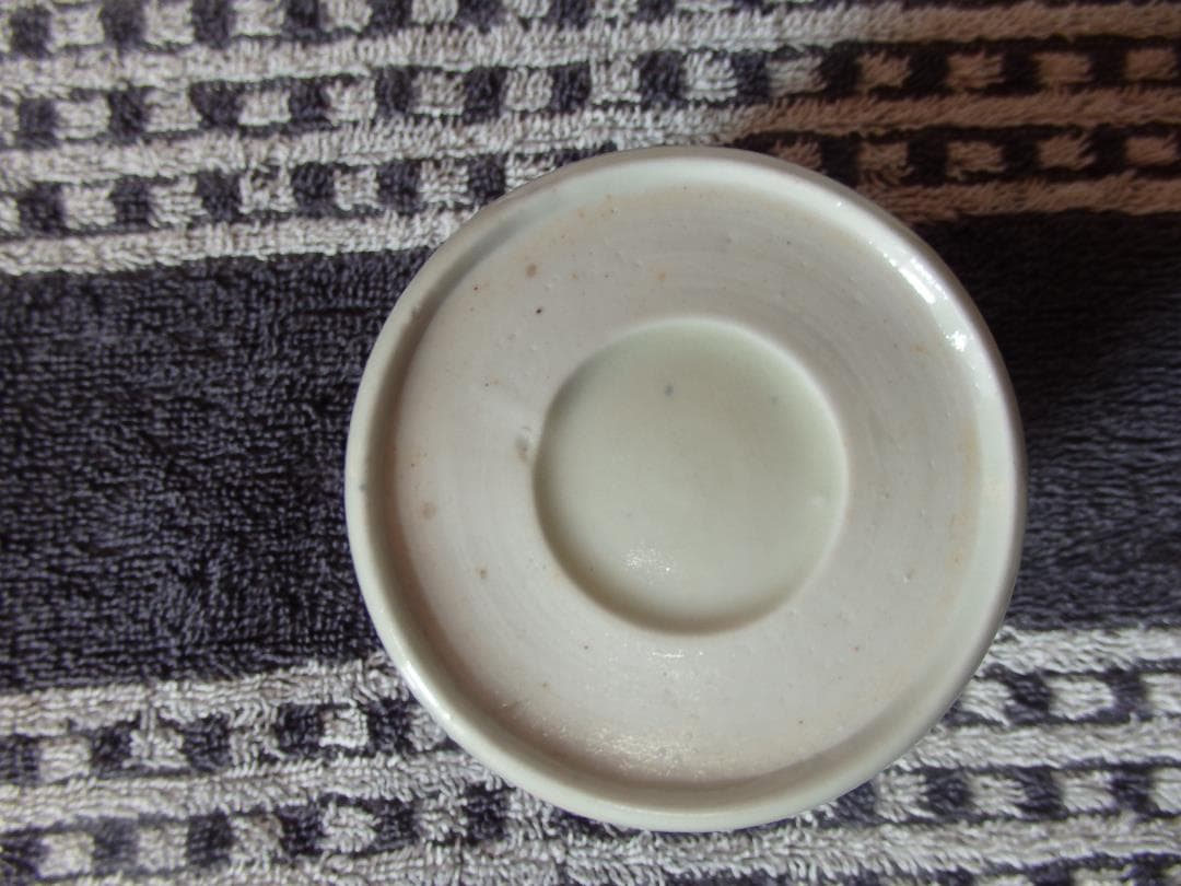 古伊万里　染付　七宝文/葉重ね文　蕎麦猪口　名品