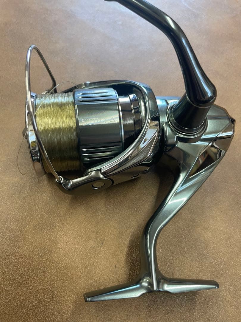 シマノ　22ステラ3000MHG 極美品　リール　サクラマス　シーバス　釣り