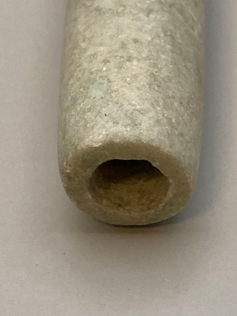 ②マヤ翡翠　1000年以上の物　穴付き　希少