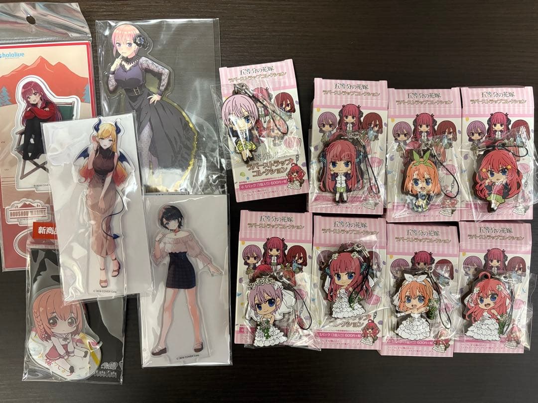 五等分の花嫁、カノカリ、ホロライブ、にじさんじ、ぼざろ、リゼロまとめ売り