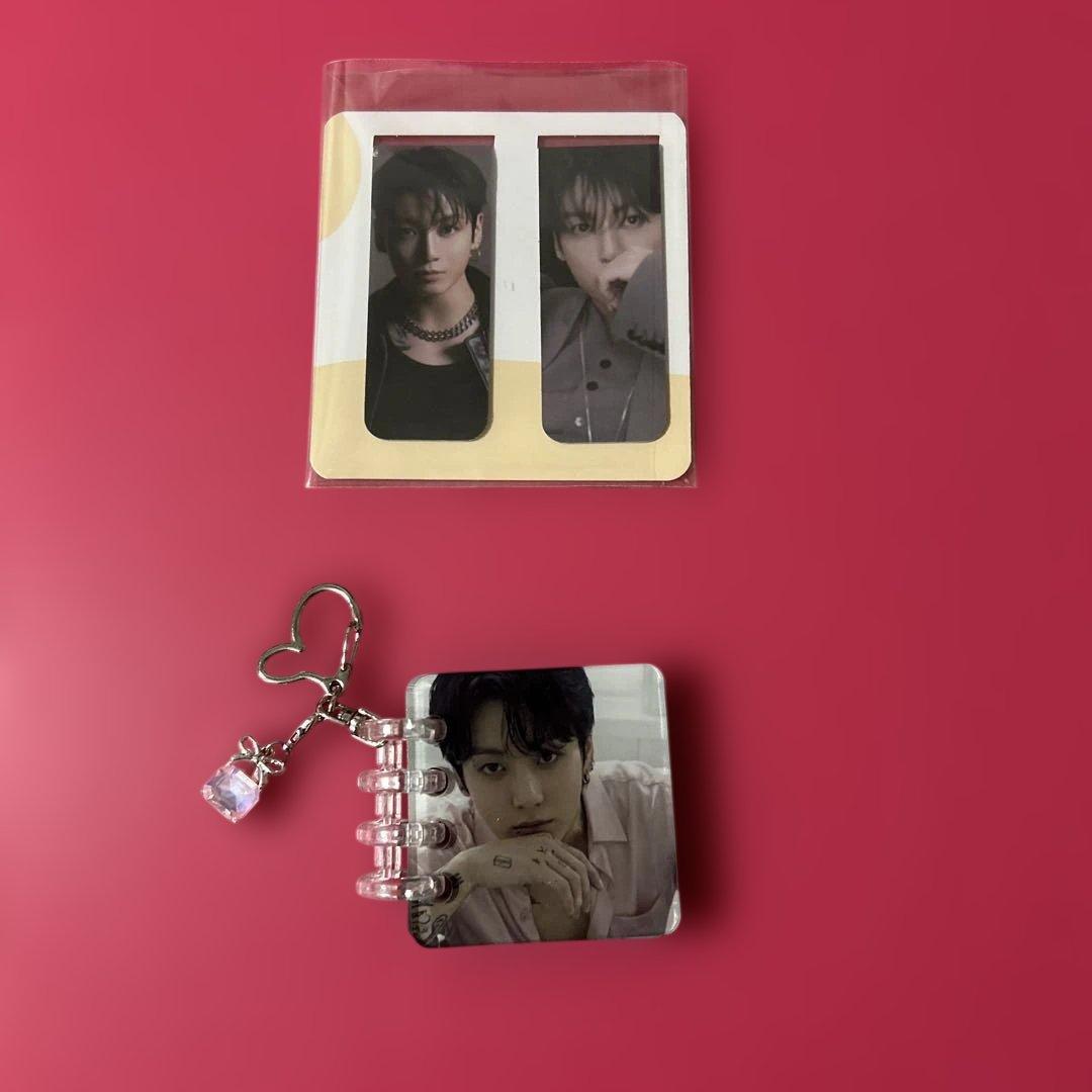 BTS Jungkook ケース・ハート型アクリルフォトブロック