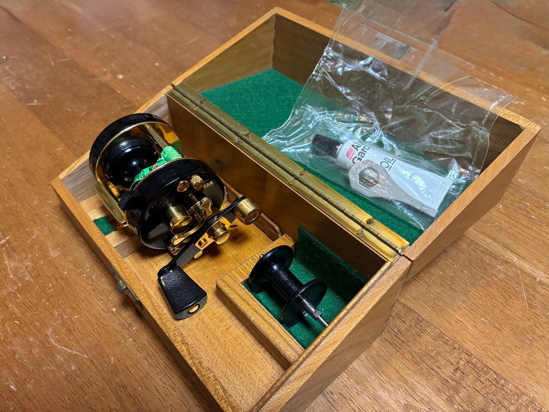 【未使用品】Abu 2500CDL