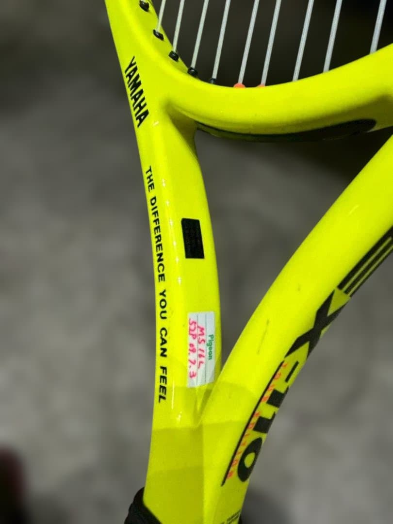 売切り レア品 蛍光黄緑？黄色？　YAMAHA EX-110 硬式テニスラケット