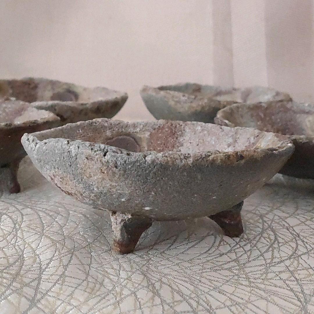 焼締め脚付き小皿　５枚組