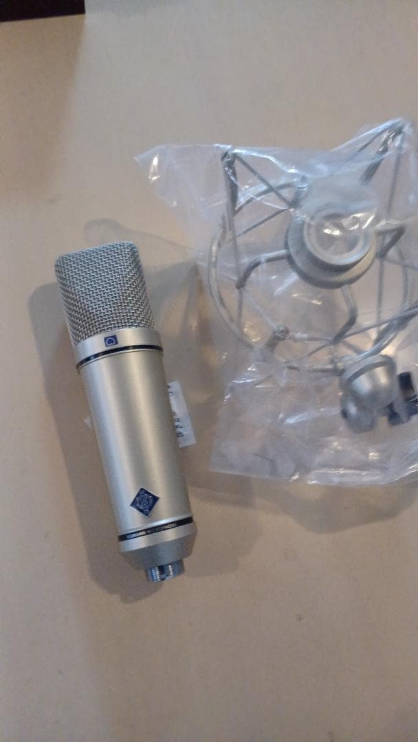 Neumann U87　クローン？ コンデンサーマイク
