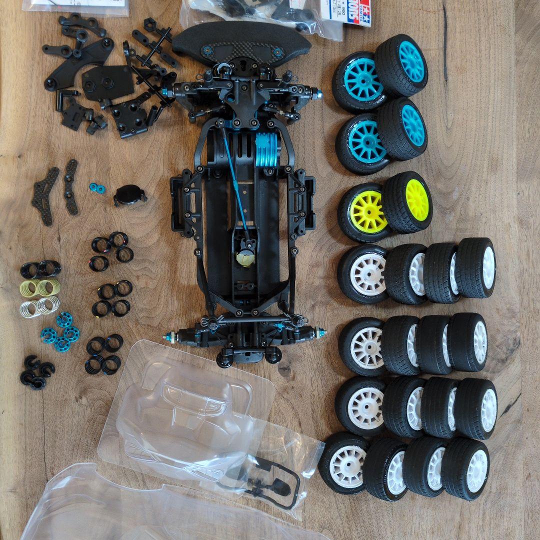 タミヤ M07ほぼR仕様 ヤリス軽量ボディ 60Dタイヤ スプリング各種