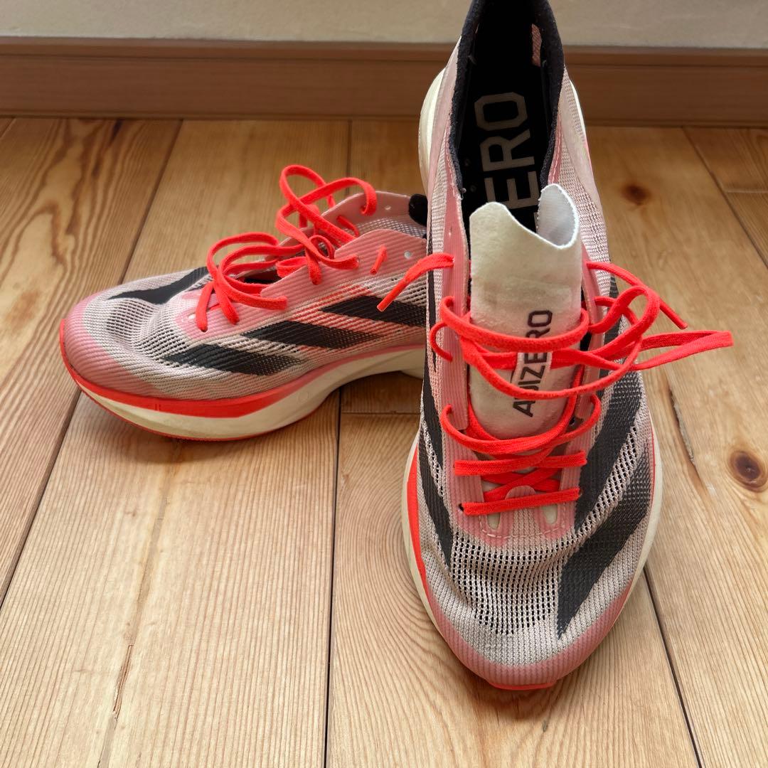 アディゼロ タクミセン10 25.5