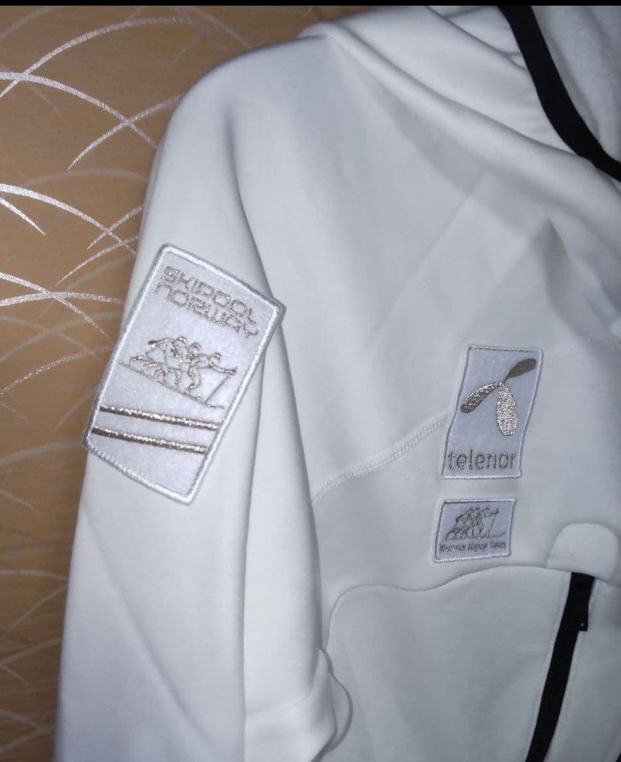 a PHENIX フェニックス Norway Team パーカーミドラー