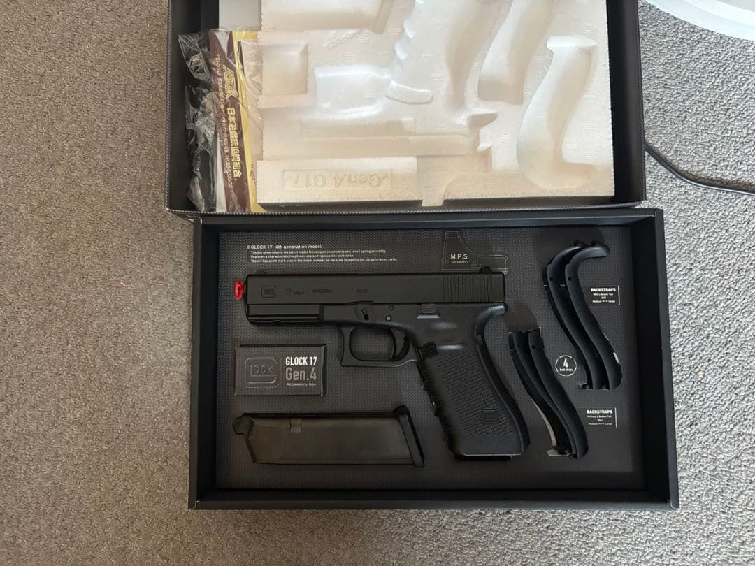 東京マルイ　GLOCK17 Gen4