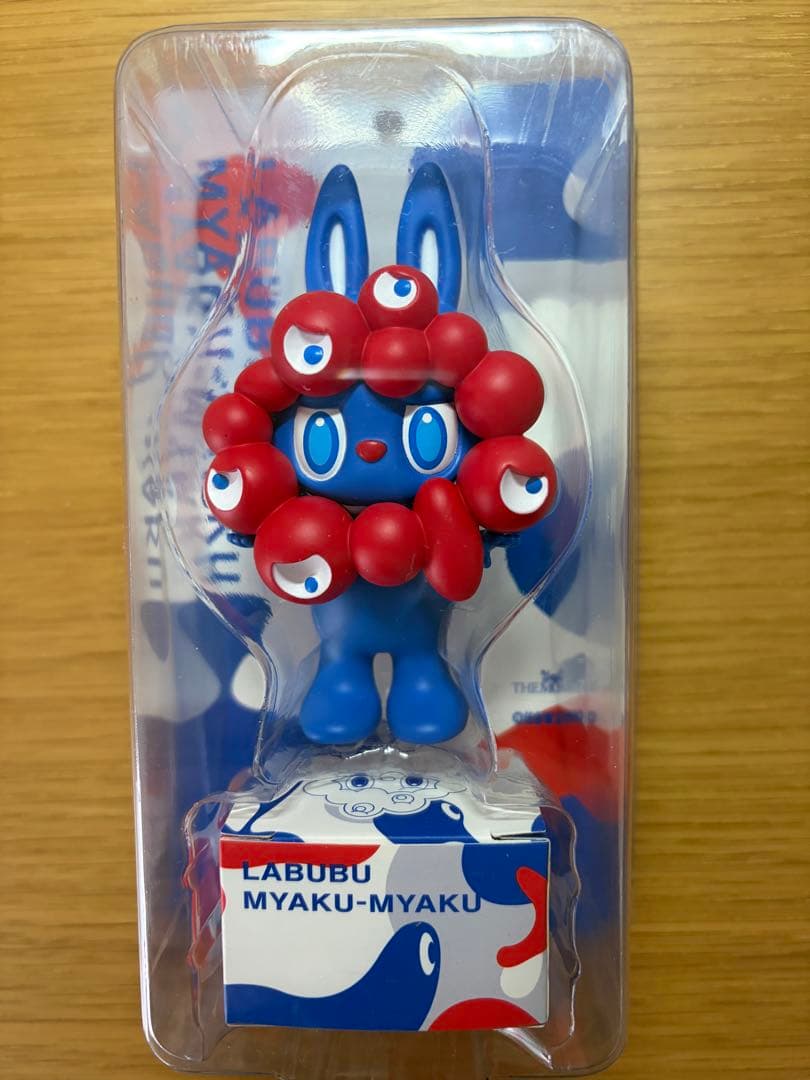 LABUBU MYAKU-MYAKU フィギュア