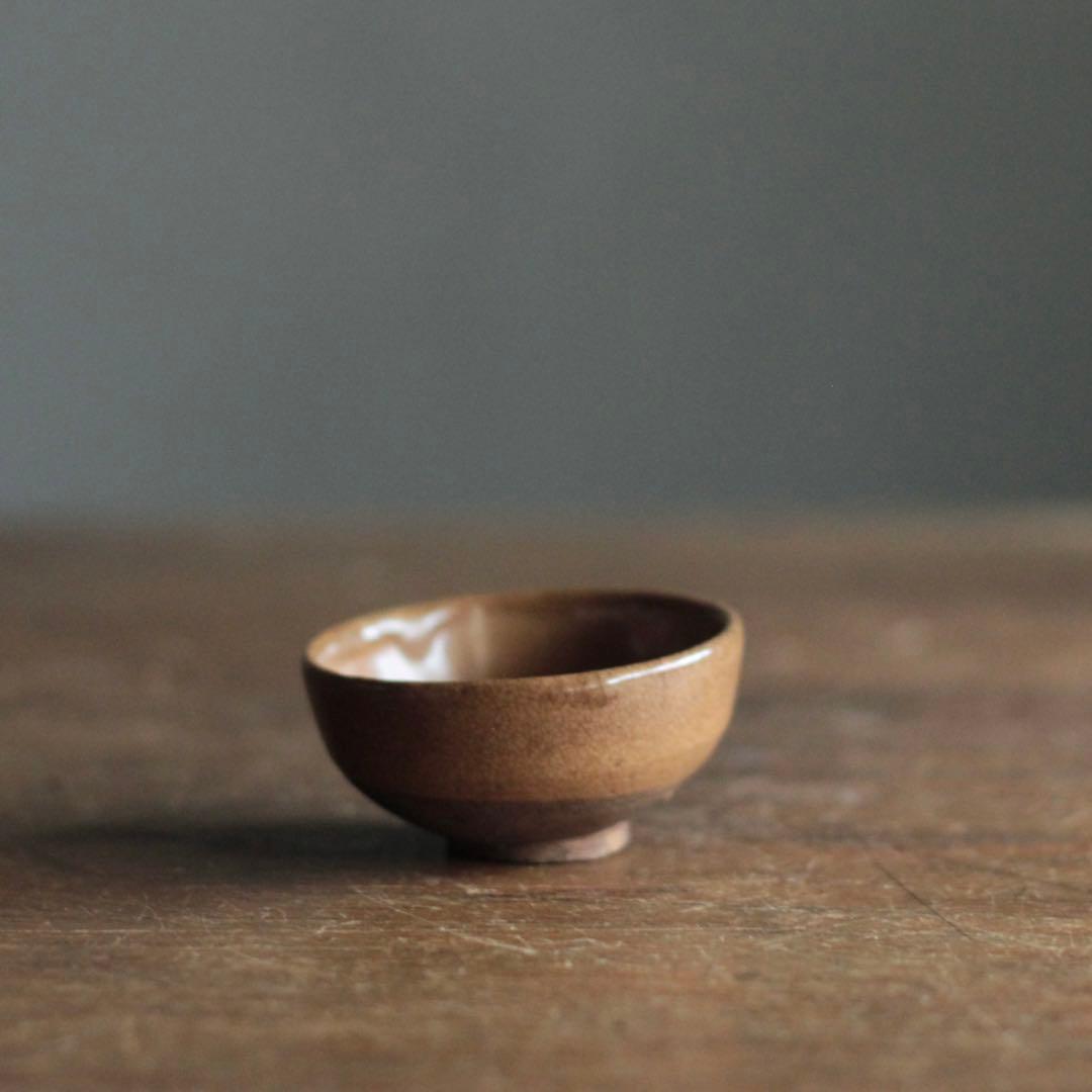 びわ色 盃 ぐい呑み ちょこ 古美術 古道具 アンティーク