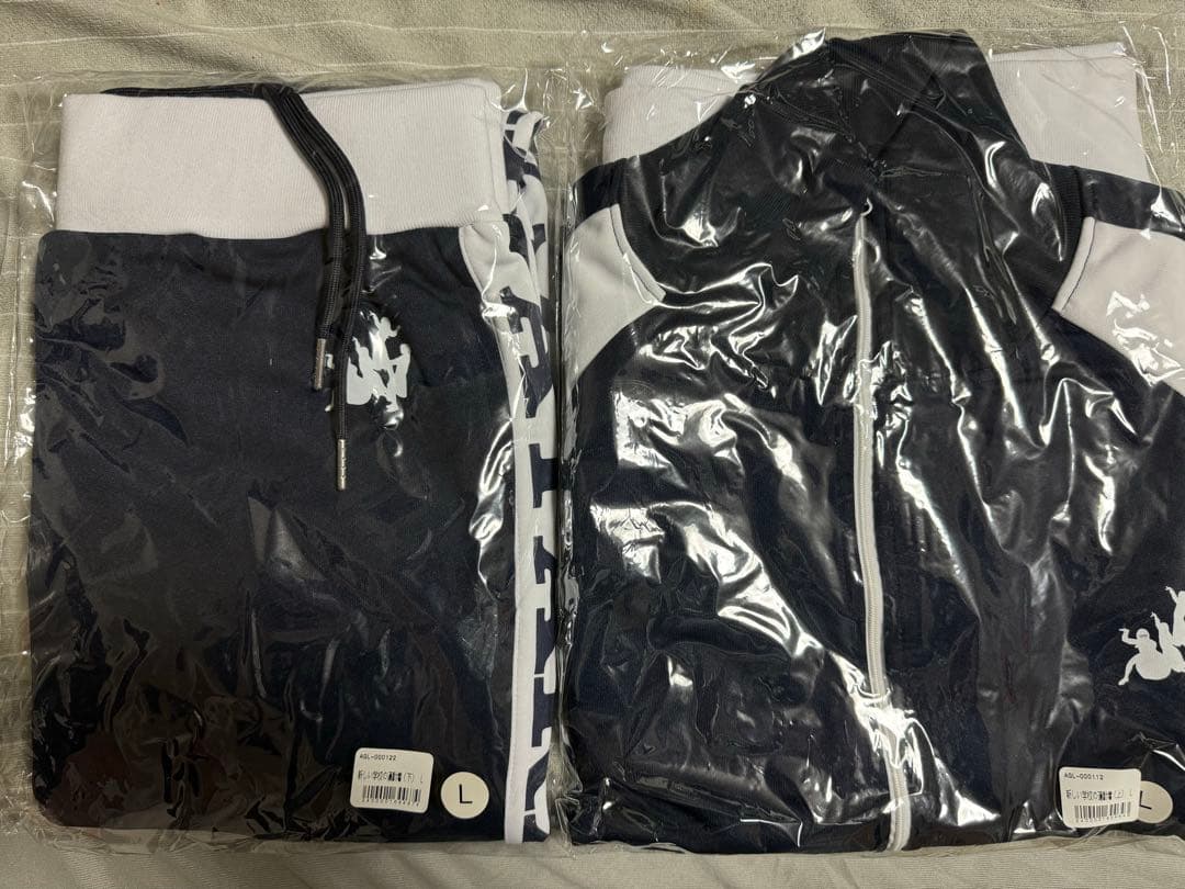 新しい学校のリーダーズLサイズ 上下紺ジャージセット