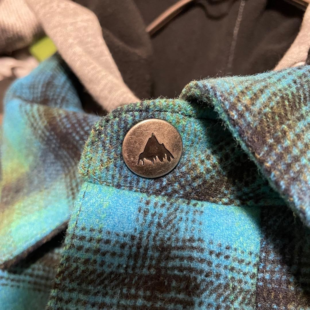 Burtonバートンスキーウェアスノーボードジャケットパーカー水色黒チェック柄