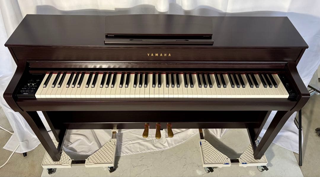 ④【送料込み】YAMAHA 電子ピアノ　CLP-735