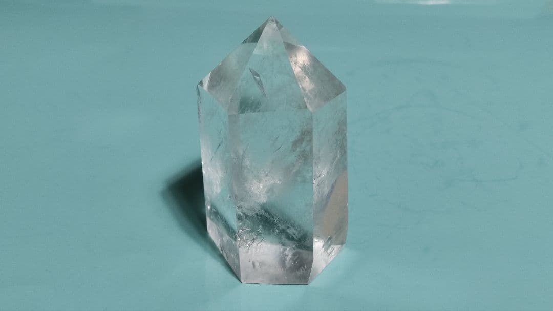 パワーストーン　天然石　エンジェルラダー入り水晶　ポイント　141g　No112