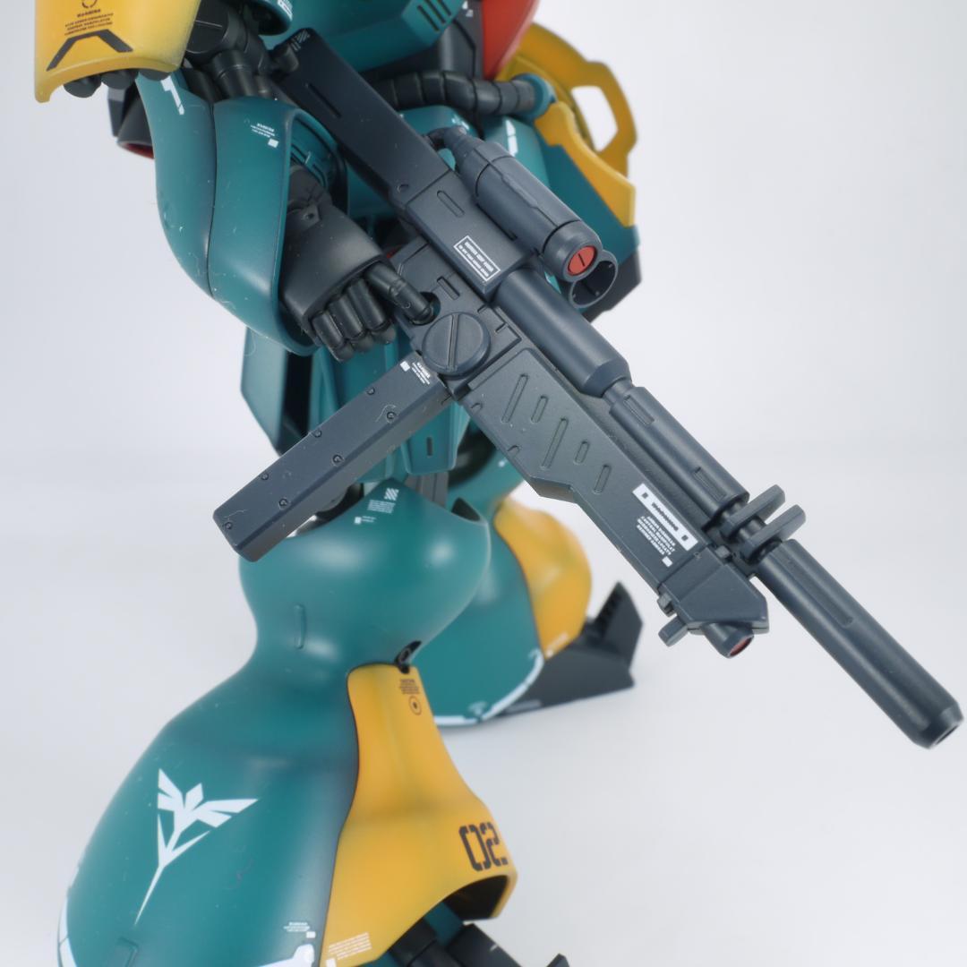 ガンプラ　HG ヤクト・ドーガ（ギュネイ機）　全塗装　完成品